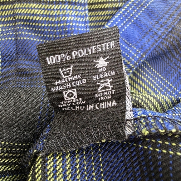 Dixxon Flannel The Gill-Man Women's Shirt Women Size L Limited Edition Plaid - Picture 10 of 10